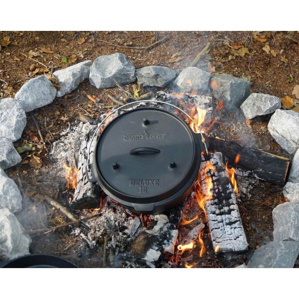 Camp Chef Deluxe Dutch Oven